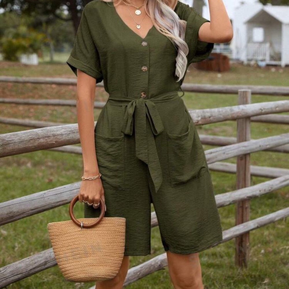 Dual Pocket 🔥 Batwing Sleeve Belted Romper